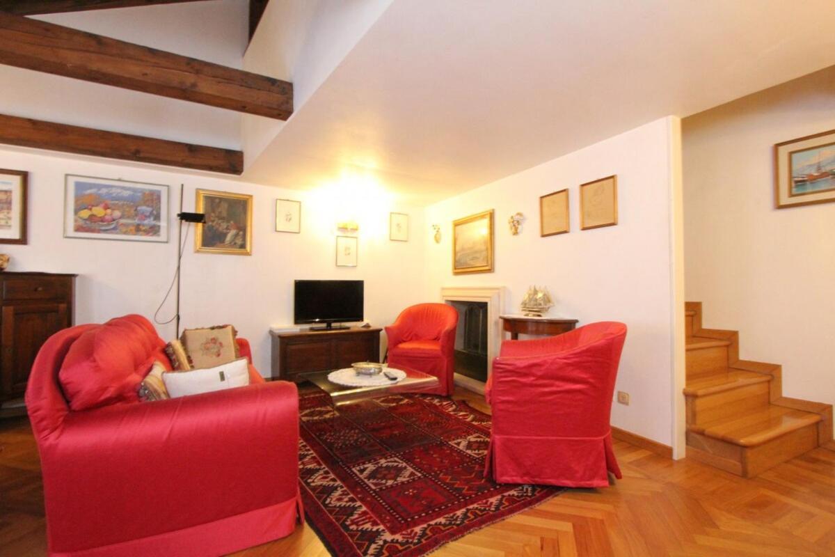 Zoia Terrace View On St Marks Basilica 150mt Apartment